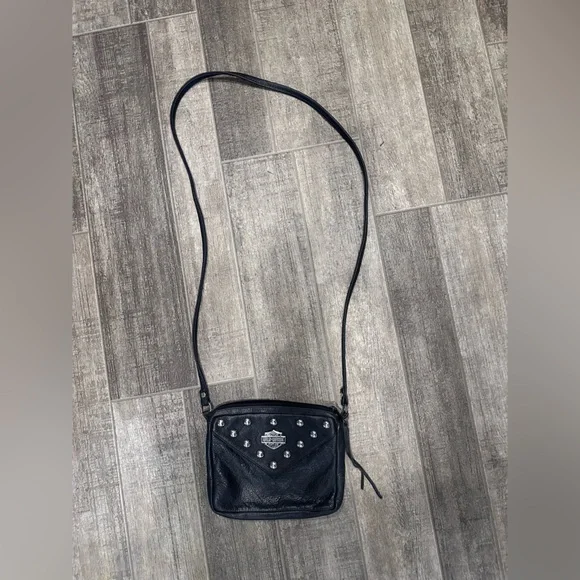 Harley-Davidson Black Crossbody Bag with Silver Accents - Picture 2 of 5